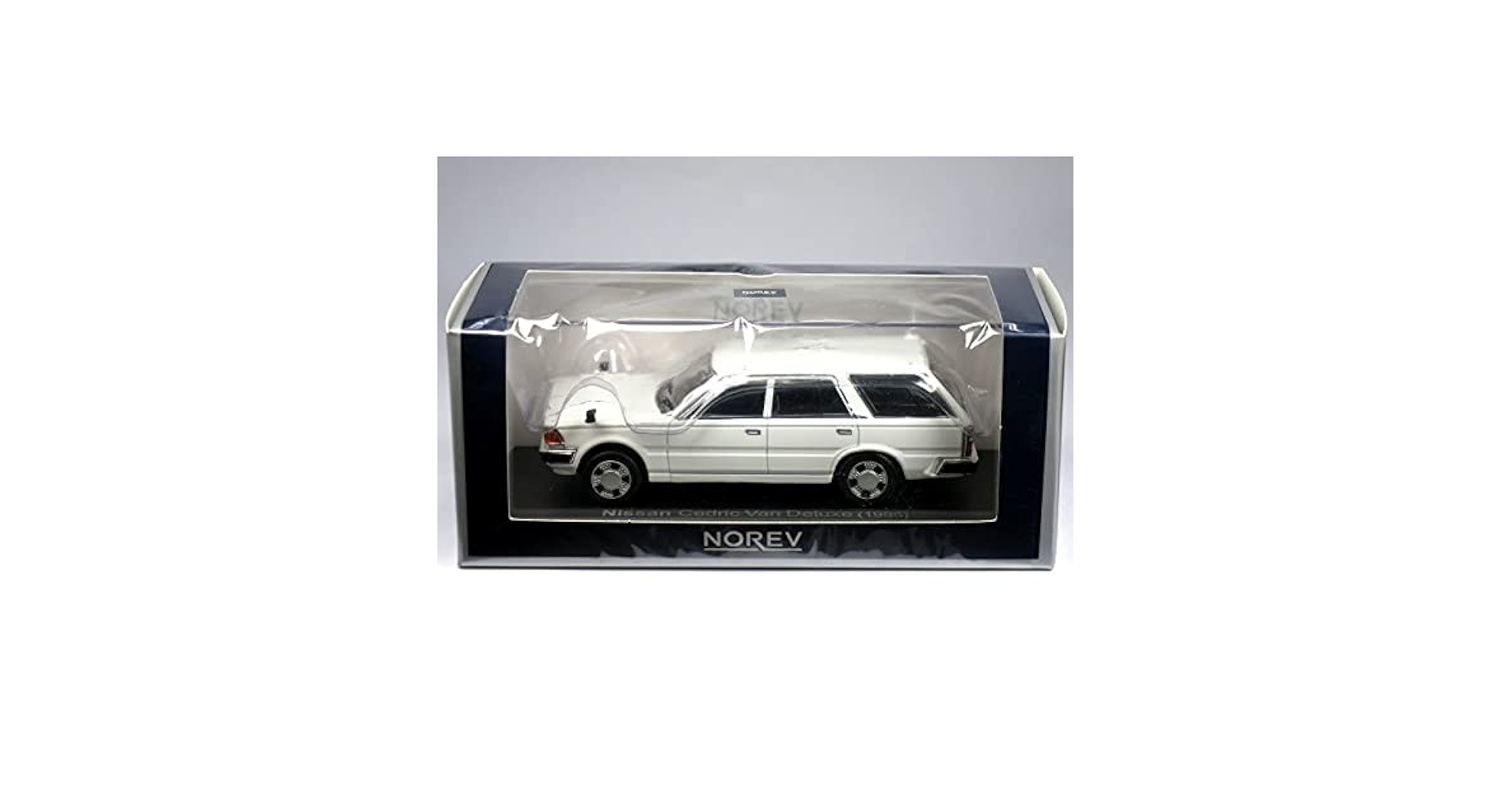 Amazon.co.jp: 1/43 Nissan Cedric Van Deluxe Y30 1995 White